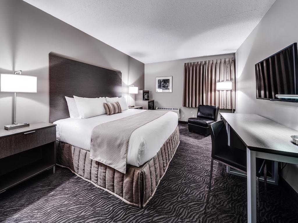 Heritage Inn Hotel & Convention Centre - High River Exterior foto